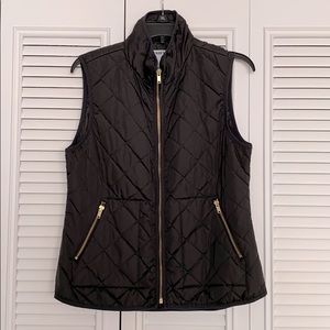 Black old Navy vest with gold zipper, size M